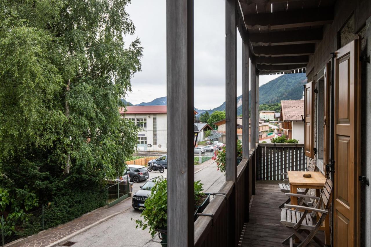 Marangon Apartments Sutrio Exterior photo